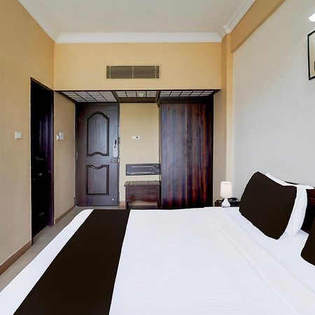 Super Townhouse Koyambedu Hotel Ченай Екстериор снимка