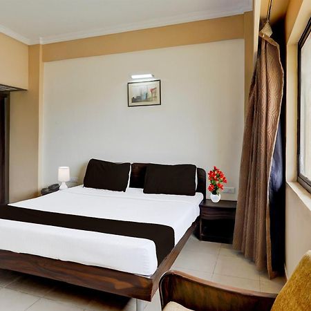 Super Townhouse Koyambedu Hotel Ченай Екстериор снимка
